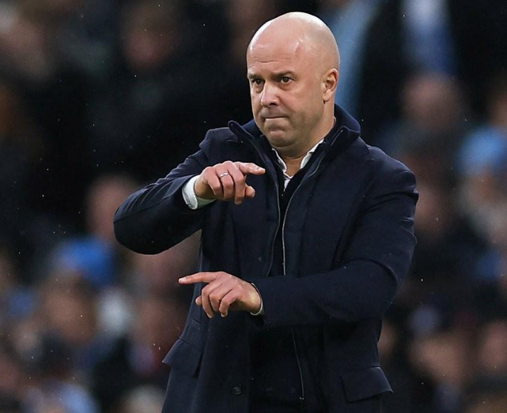 利物浦賽季困境與前景：競爭、信任與變革的交織