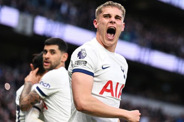 英超熱刺VS水晶宮：范德芬染紅，熱刺紅牌數(shù)居聯(lián)賽前列